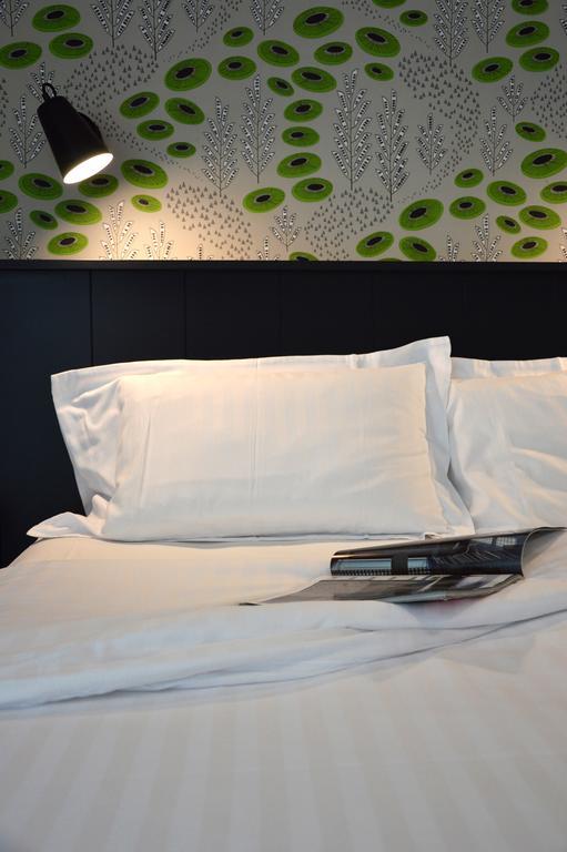 Logis Hotel Du Port Plobannalec Δωμάτιο φωτογραφία