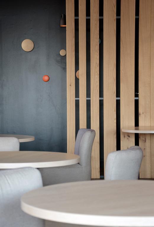 Logis Hotel Du Port Plobannalec Εξωτερικό φωτογραφία