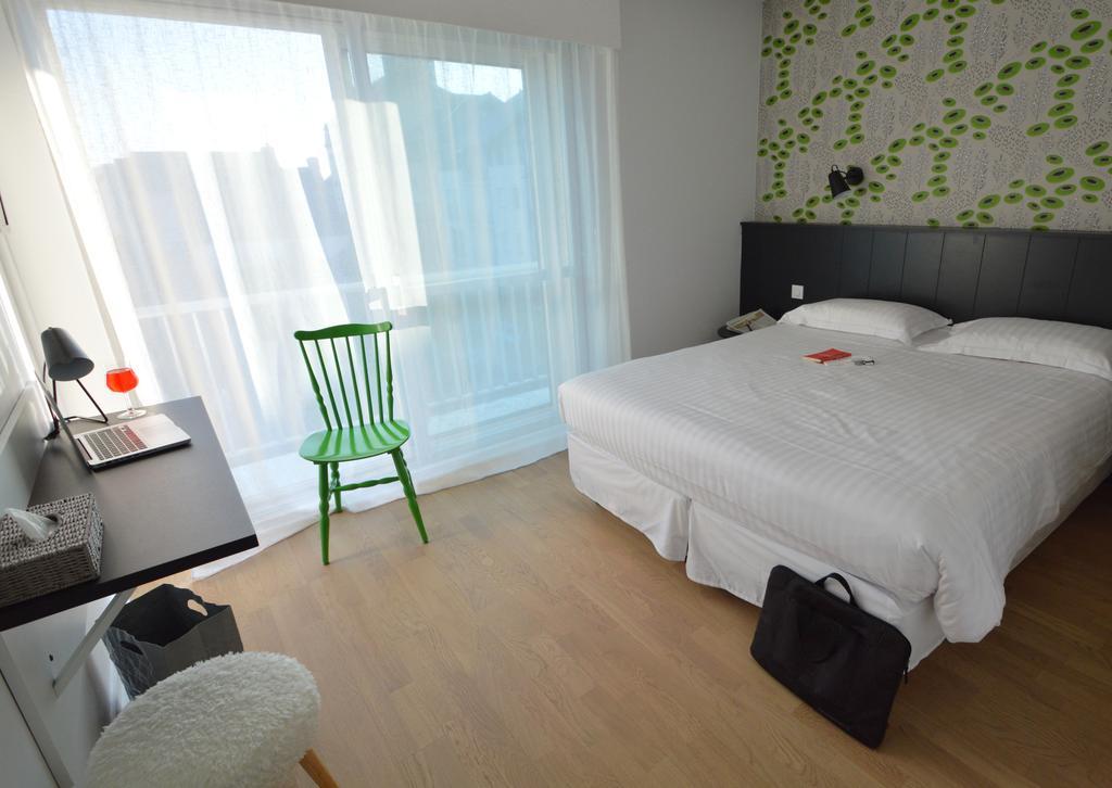 Logis Hotel Du Port Plobannalec Εξωτερικό φωτογραφία