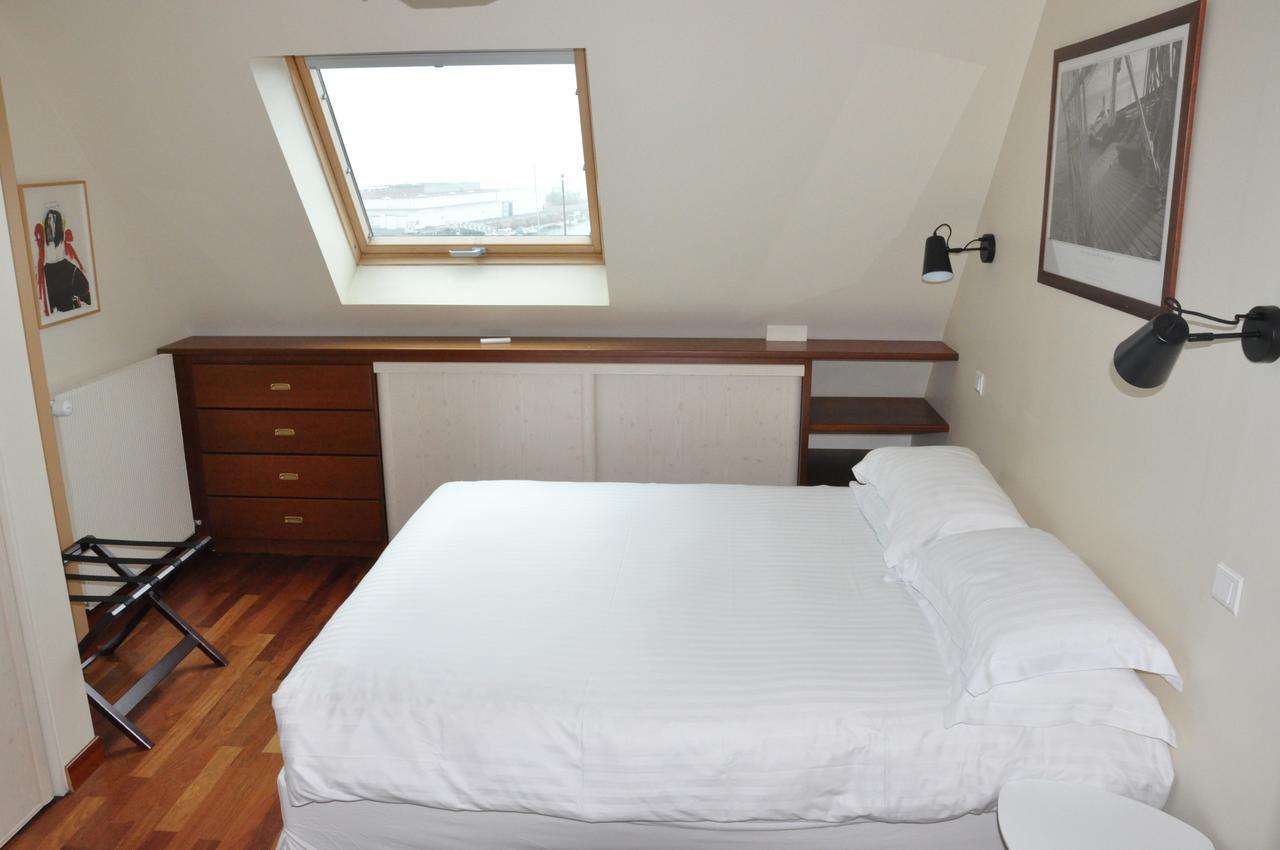 Logis Hotel Du Port Plobannalec Εξωτερικό φωτογραφία